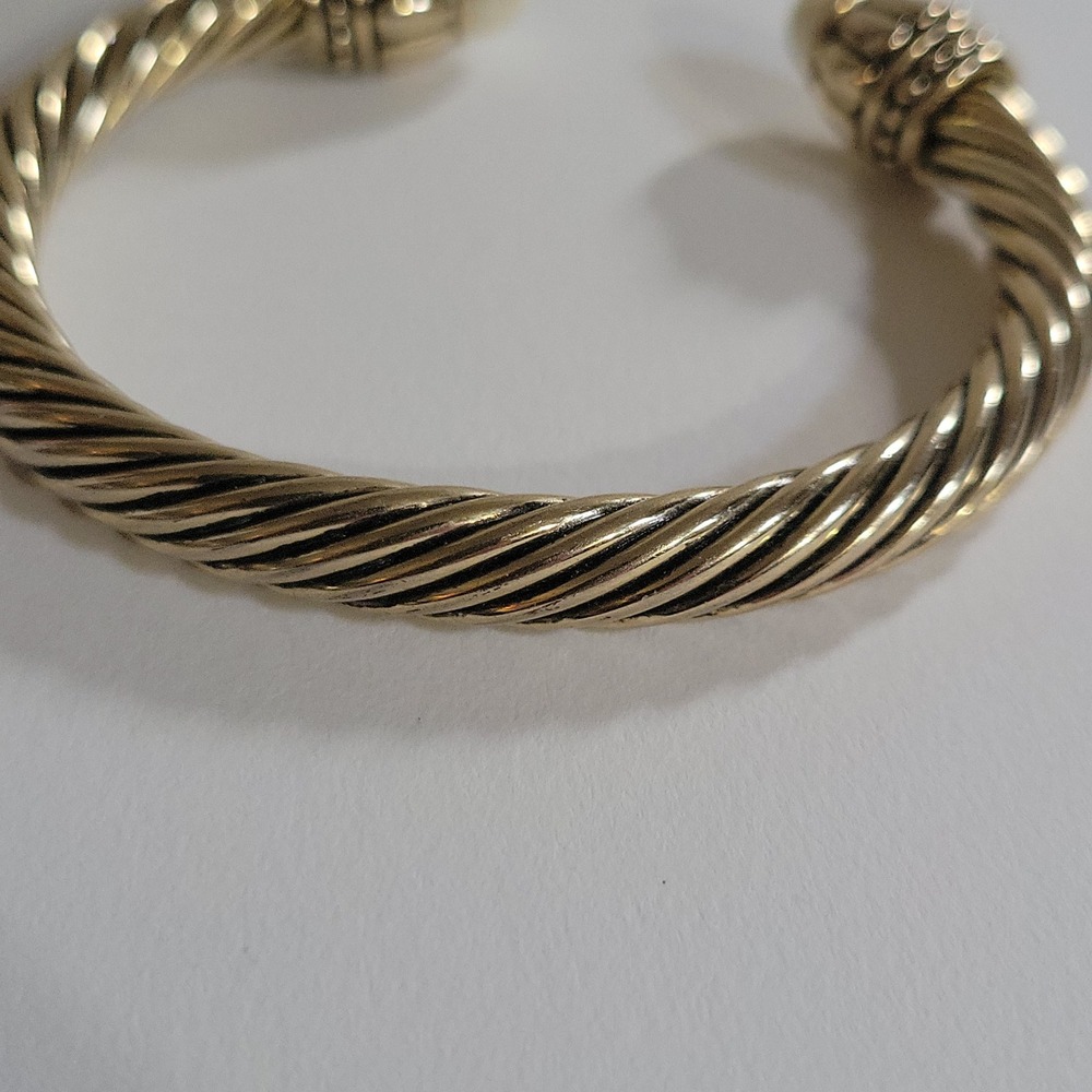 Gold Twisted Cable Cuff Bracelet Faux Pearl Accents Old Money - Picture 5 of 8